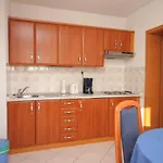 Family-friendly With Swimming Pool Seget Vranjica, - 7559 Appartement *