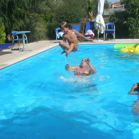 Apartment Family-Friendly Apartments With Swimming Pool Seget Vranjica, Trogir - 7559