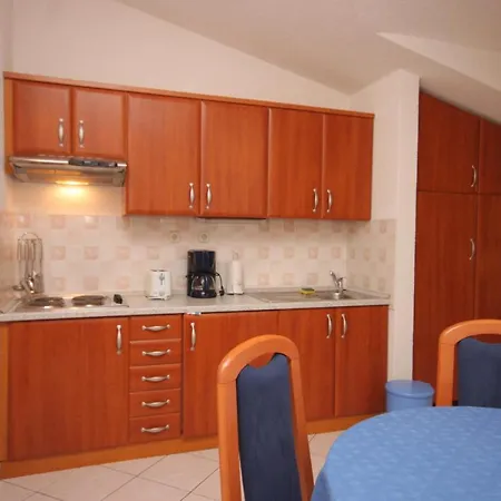 Family-Friendly Apartments With Swimming Pool Seget Vranjica, Trogir - 7559 *